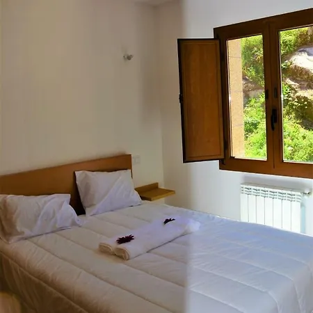 Just Natur Guesthouse Castro Laboreiro Exterior photo