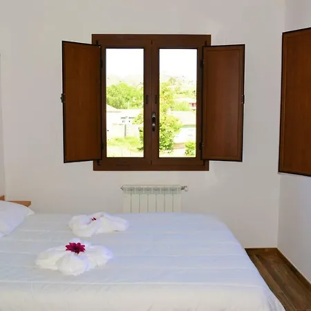Just Natur Guesthouse Castro Laboreiro Exterior photo
