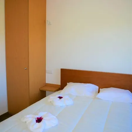 Just Natur Guesthouse Castro Laboreiro Exterior photo